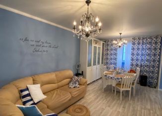 Трехкомнатная квартира на продажу, 95 м2, Курск, проспект Анатолия Дериглазова, 61