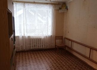 2-комнатная квартира на продажу, 45.7 м2, поселок городского типа Максатиха, улица имени Смирнова, 20