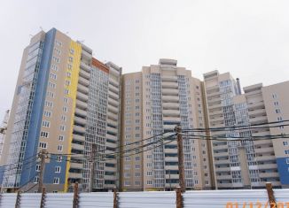 Продаю 2-комнатную квартиру, 74 м2, Новочебоксарск, улица Строителей, 6