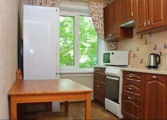 Продам 4-комнатную квартиру, 72.3 м2, Новосибирск, улица Крылова, 53, метро Маршала Покрышкина