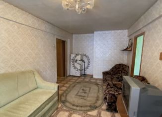 Продается 3-ком. квартира, 49 м2, поселок городского типа Товарково, улица Дзержинского, 12
