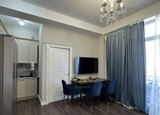 Продаю квартиру свободная планировка, 62 м2, Махачкала, улица Азиза Алиева, 18, ЖК Золотые Ключи