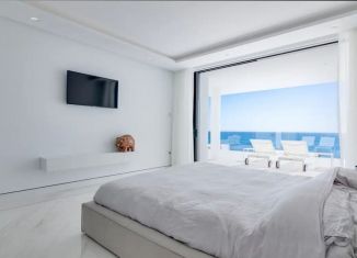 Продажа 2-ком. квартиры, 53.9 м2, посёлок городского типа Сириус, Парусная улица, 12