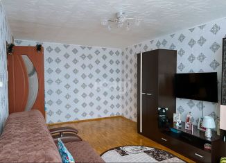 Трехкомнатная квартира на продажу, 64.2 м2, Ярцево, проспект Металлургов, 36