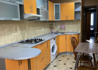 Продам 2-комнатную квартиру, 54 м2, Миллерово, Донецкая улица, 98