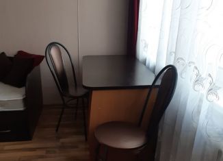 Сдача в аренду трехкомнатной квартиры, 60 м2, Ульяновск, улица Полбина, 63