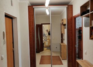 Продаю 1-ком. квартиру, 57 м2, Сергиев Посад, проспект Красной Армии, 240