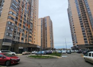 Продается двухкомнатная квартира, 63.8 м2, Краснодар, улица Снесарева, 10, улица Снесарева