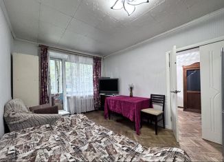 Сдается 2-ком. квартира, 40 м2, Санкт-Петербург, Крюкова улица, 19, Крюкова улица