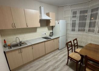 Двухкомнатная квартира в аренду, 51 м2, Москва, Солнцевский проспект, 12, район Солнцево