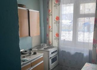 2-комнатная квартира на продажу, 44.9 м2, поселок городского типа Бачатский, Комсомольская улица