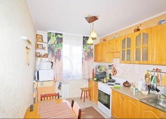 Продается 5-ком. квартира, 100 м2, Тюмень, улица Мельникайте, 127А, Восточный округ