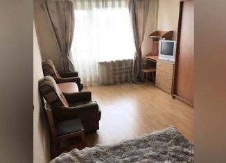 Аренда комнаты, 40 м2, Москва, Бакинская улица, 13, район Царицыно