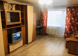Сдаю 1-комнатную квартиру, 32 м2, Екатеринбург, проспект Космонавтов, 49