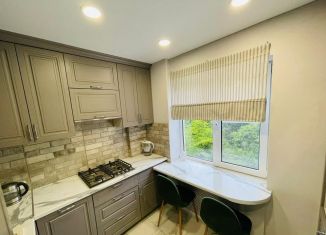 Продам двухкомнатную квартиру, 50 м2, Сочи, микрорайон Новый Сочи, Госпитальная улица, 3