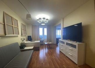 Продается 2-комнатная квартира, 76.5 м2, Санкт-Петербург, проспект Луначарского, 15к1, метро Озерки