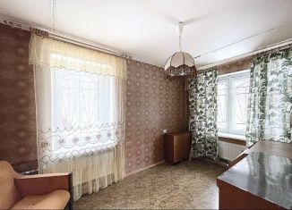 Продается трехкомнатная квартира, 60.8 м2, Санкт-Петербург, улица Кустодиева, 14, метро Парнас
