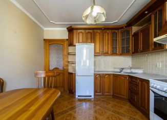 Продам 3-комнатную квартиру, 91.2 м2, Тюмень, улица 50 лет Октября, 80к1