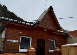 Сдам дом, 20 м2, рабочий поселок Листвянка, улица Гудина, 13