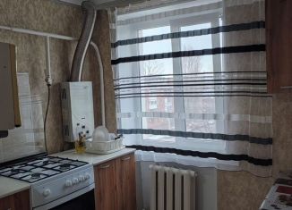 Сдача в аренду 1-комнатной квартиры, 32 м2, Армавир, улица Энгельса, 96