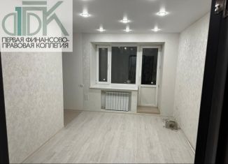 Продаю 2-ком. квартиру, 41.9 м2, Арзамас, улица Калинина, 12