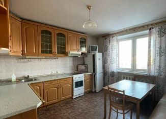 Сдается 3-комнатная квартира, 95 м2, Тюмень, улица Пржевальского, 35