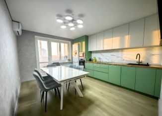 Продажа 3-комнатной квартиры, 87 м2, Тюмень, улица Монтажников, 38, ЖК Пятый квартал