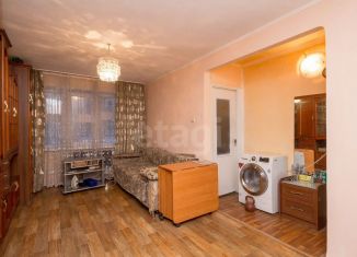 Продам 3-ком. квартиру, 58 м2, Тюмень, Калининский округ, Ямская улица, 98