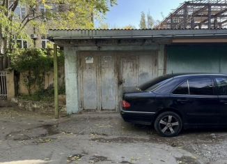 Продам гараж, 20 м2, Махачкала, улица Братьев Нурбагандовых, 26