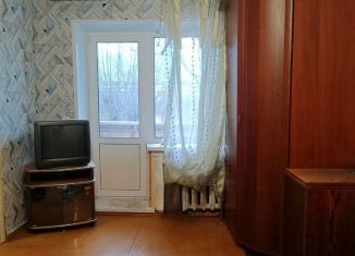 Сдам двухкомнатную квартиру, 42 м2, Кашира, улица Меженинова, 6