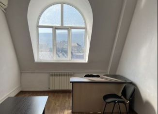 Сдается офис, 20 м2, Махачкала, улица Дахадаева, 47