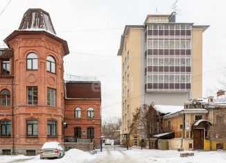 Продажа 3-ком. квартиры, 118 м2, Екатеринбург, Октябрьский район, Красноармейская улица, 30