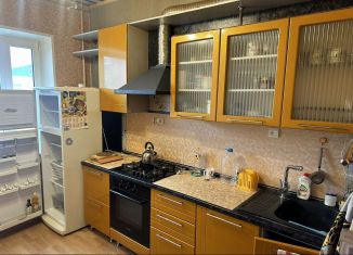 Продается 3-комнатная квартира, 60 м2, Котлас, улица 70 лет Октября, 25