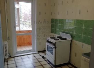 Продаю 2-ком. квартиру, 44 м2, Агидель, улица Академика Курчатова, 3А