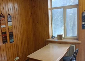 Сдам в аренду офис, 15 м2, Симферополь, улица Маршала Советского Союза Буденного С.М., 32Ж