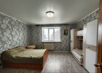 Продаю 2-ком. квартиру, 78 м2, Салават, Октябрьская улица, 37А