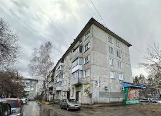 Продается трехкомнатная квартира, 59.7 м2, Сосновоборск, улица Труда, 19