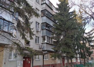 Продается 2-ком. квартира, 43.8 м2, Курск, улица Димитрова, 107