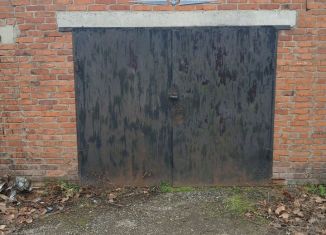 Продаю гараж, 18 м2, Усть-Лабинск, улица Ленина, 127