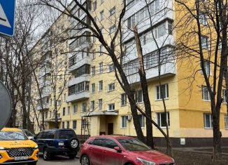 Продаю 3-ком. квартиру, 52 м2, Москва, Молодогвардейская улица, 5, метро Молодёжная