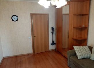 Сдам в аренду 2-ком. квартиру, 40 м2, Москва, улица Усиевича, 7, метро Сокол