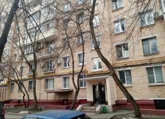 Продам 3-ком. квартиру, 10 м2, Москва, Авиационный переулок, 8, метро Аэропорт