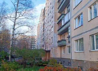 Продаю 3-ком. квартиру, 72.5 м2, Санкт-Петербург, проспект Кузнецова, 29к2