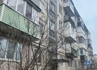 Продажа 2-комнатной квартиры, 44 м2, Псков, Коммунальная улица, 12