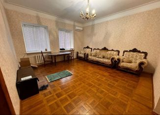 Сдается 3-комнатная квартира, 90 м2, Каспийск, улица Ленина, 24