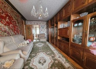 Сдается трехкомнатная квартира, 65 м2, Батайск, Октябрьская улица, 120