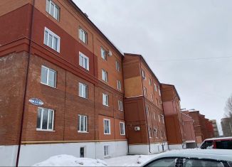 Продаю 2-ком. квартиру, 82 м2, Саранск, проспект 60 лет Октября, 6Б