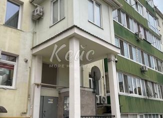 Продам 3-комнатную квартиру, 78.1 м2, Феодосия, Крымская улица, 1Г