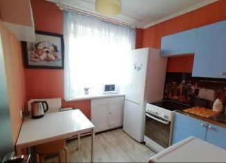 Сдам 1-комнатную квартиру, 30 м2, Новосибирск, улица Кошурникова, 5, метро Маршала Покрышкина