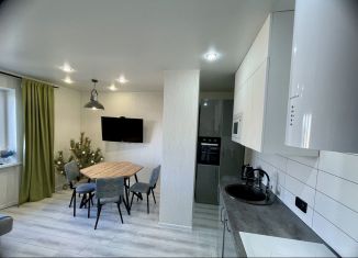 Продается 3-комнатная квартира, 92 м2, Саратов, улица имени В.Н. Симбирцева, 40, Октябрьский район